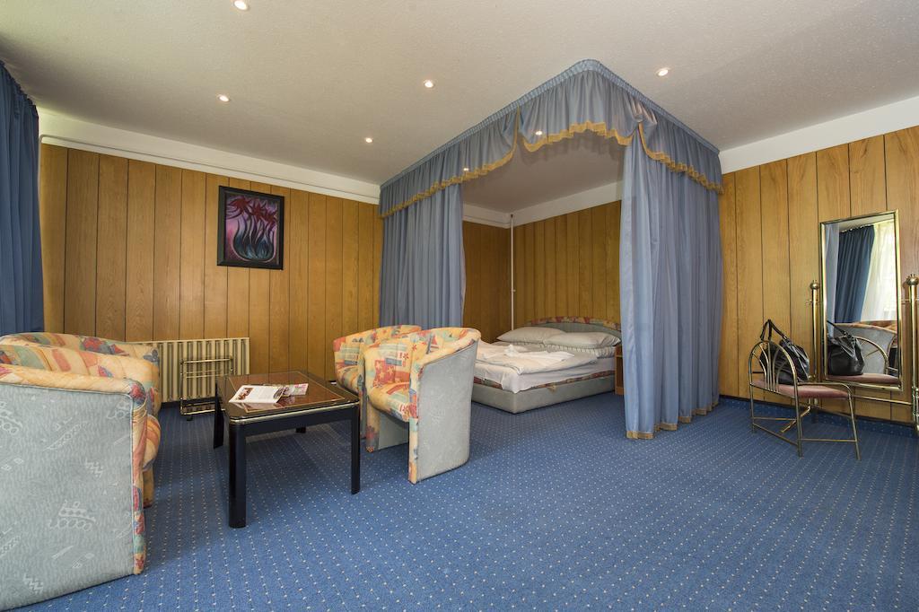 Familia Hotel Balatonboglár 部屋 写真