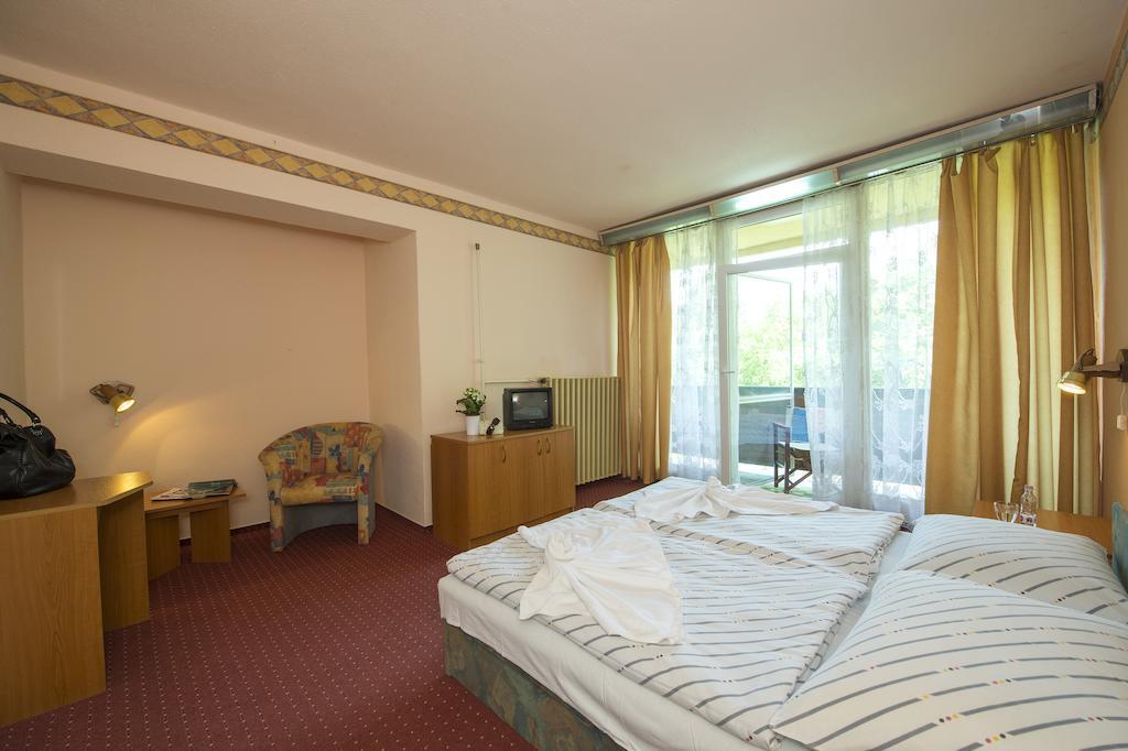 Familia Hotel Balatonboglár 部屋 写真